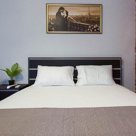 Cozy Studio In The City Center - Mykoly Khvylovoho Str 5-1 哈尔科夫 外观 照片